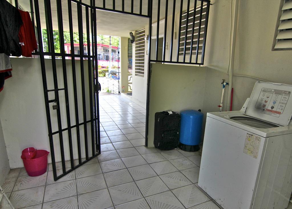 Bayamon Puerto Rico 3 Bedroom Home Rum bild